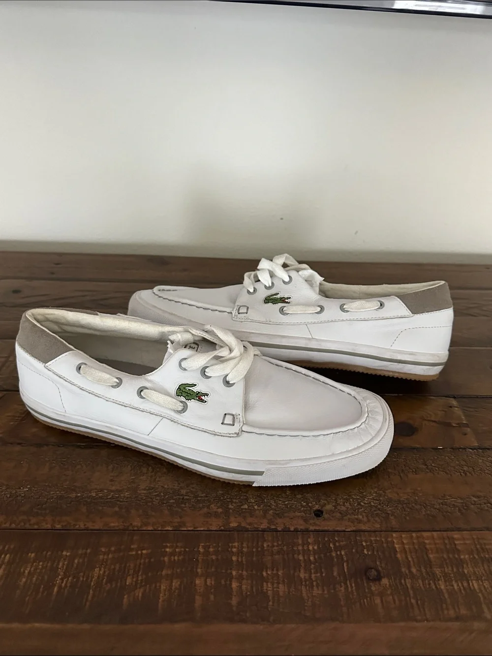Lacoste Men’s White Leather Slip On Boat Shoe Size 10